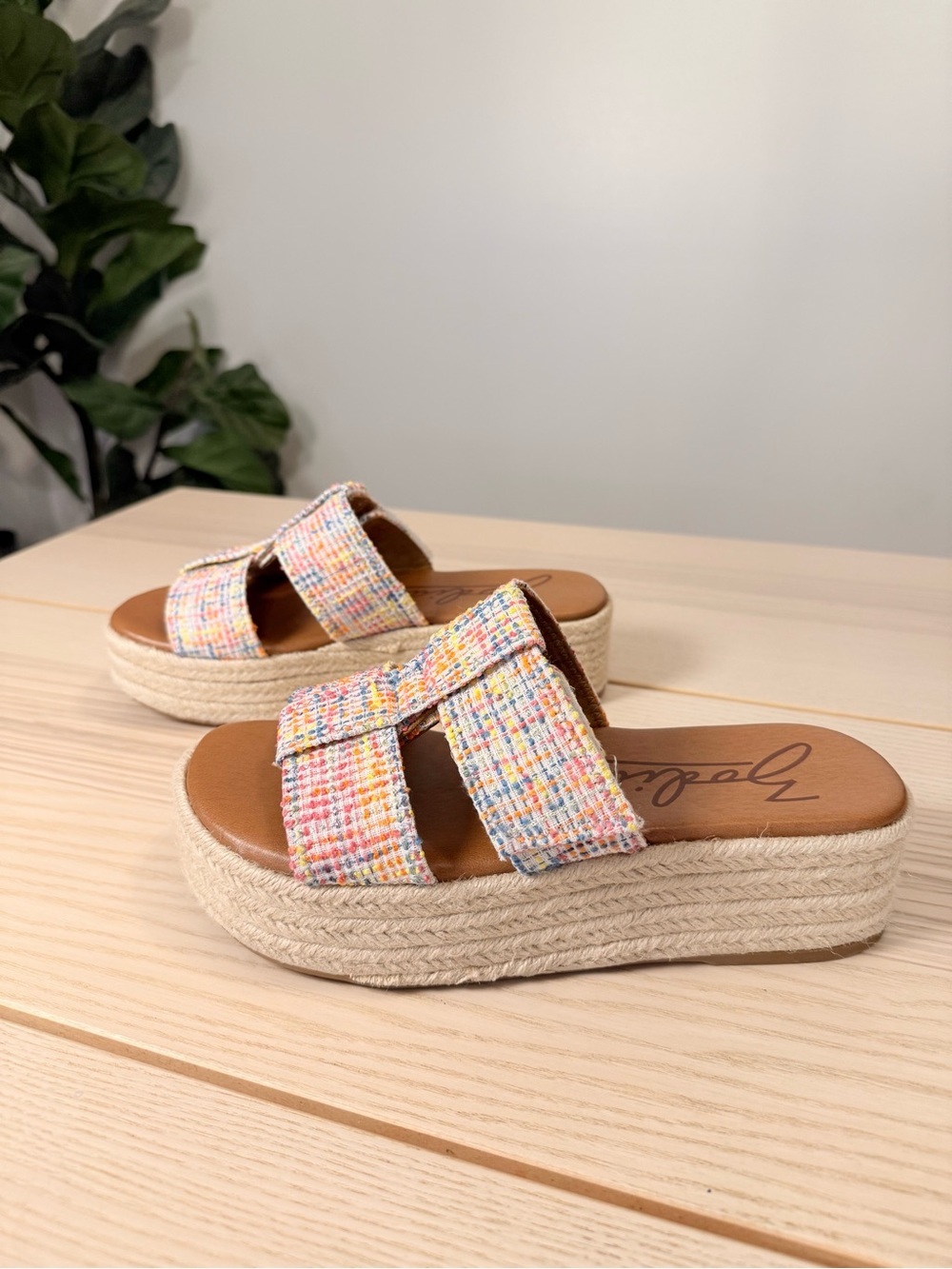 Zodiac Izzy Platform Slide Rainbow Tweed Espadrille Sandals Sz 9